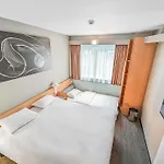 Ibis 3*