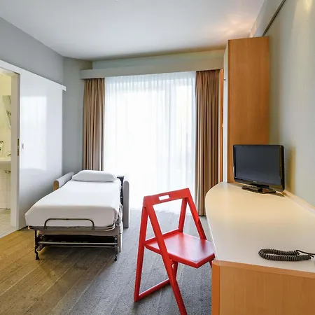 Ibis מלון ליבק