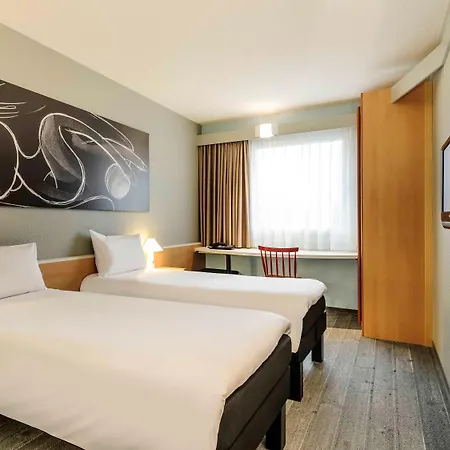 Ibis Lubeck