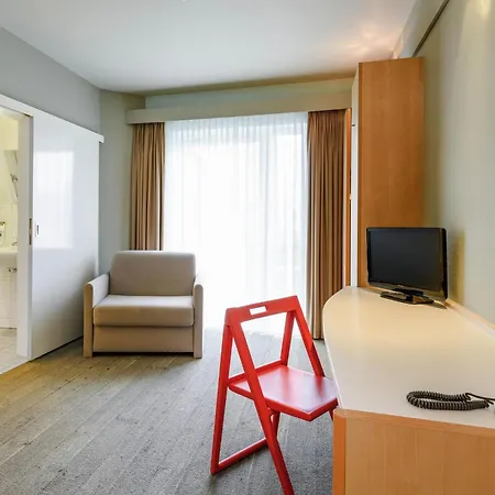 Ibis Hotel 3*