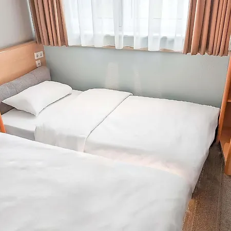 Ibis Hotel 3*