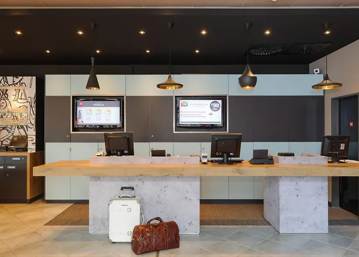 Ibis 3*